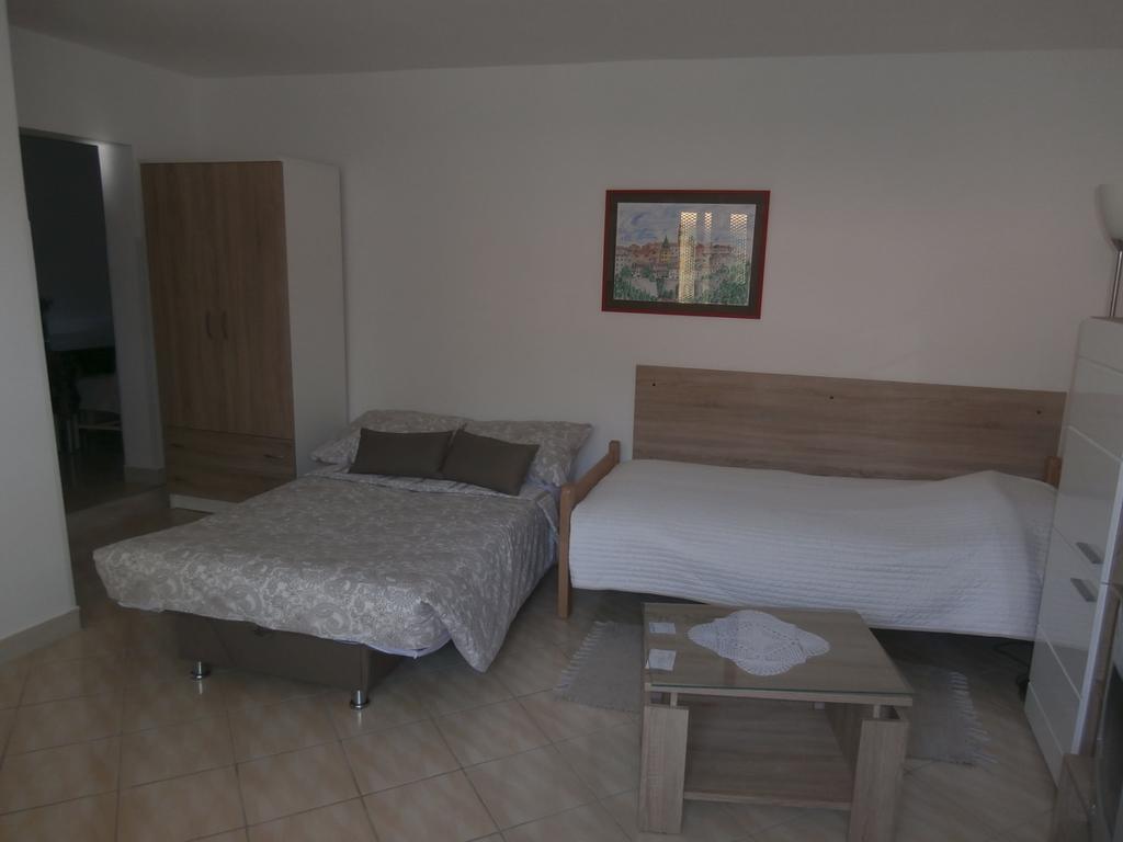 Apartment Gabi Labin  Eksteriør bilde